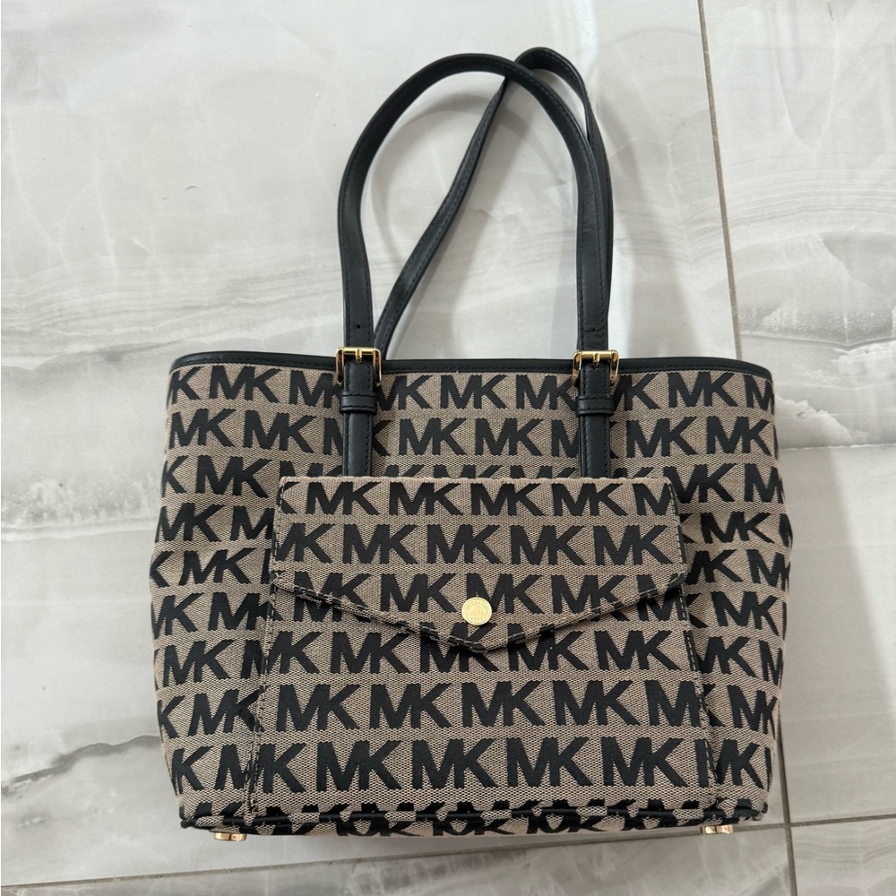 Michael Kors tote